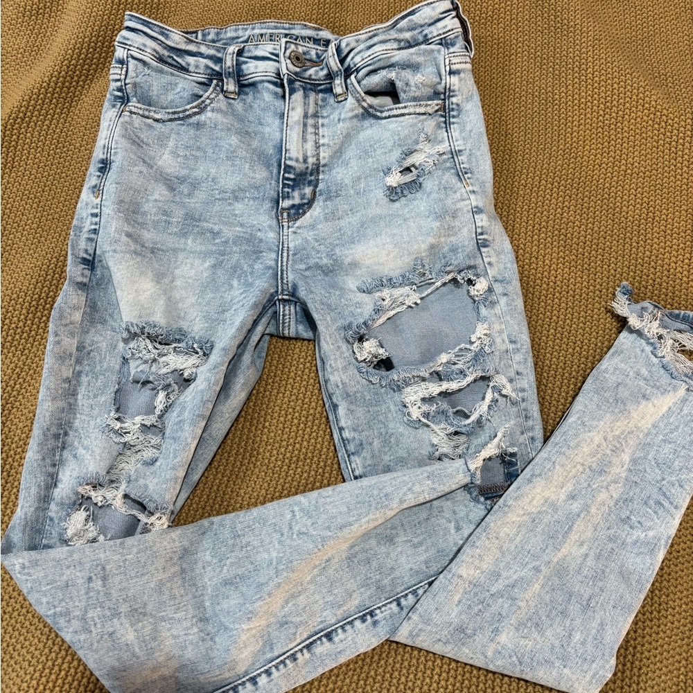 American Eagle Outfitters Light Blue Distressed Jeans